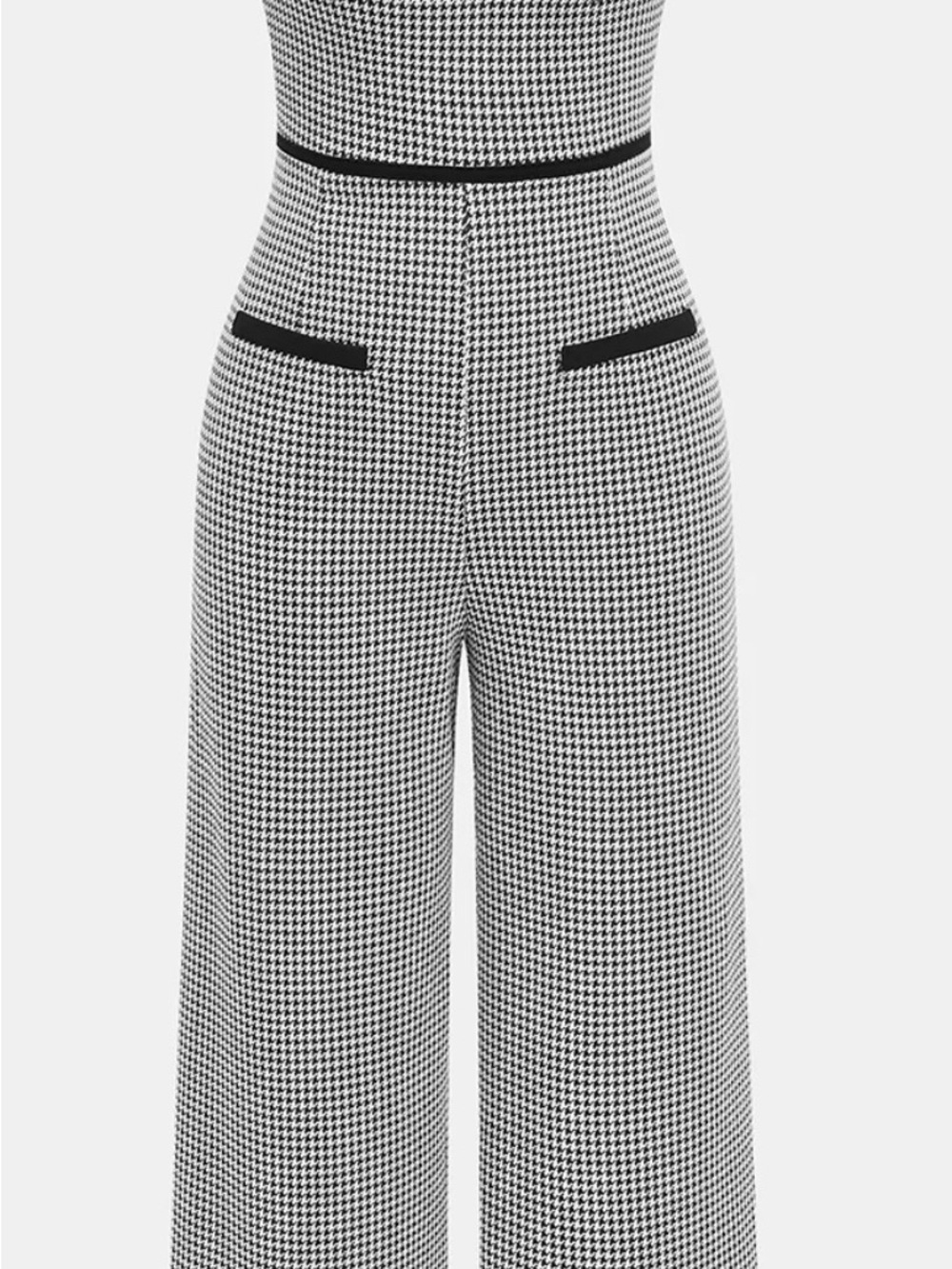 Commense Black & White Houndstooth Wide-Leg Jumpsuit